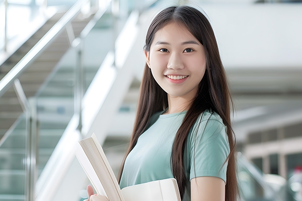 英语专业大学排名及分数线？（中国语言类大学排名）
